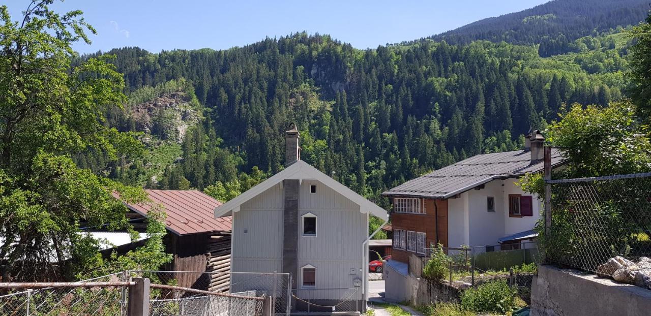 Casa Cuschina - Mit Sauna In Der Schoenen Surselva Dardin Экстерьер фото